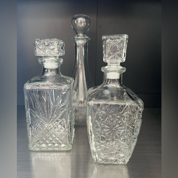 Italy Other - Whiskey Wine Decanters Made In Italy 3 Pieces